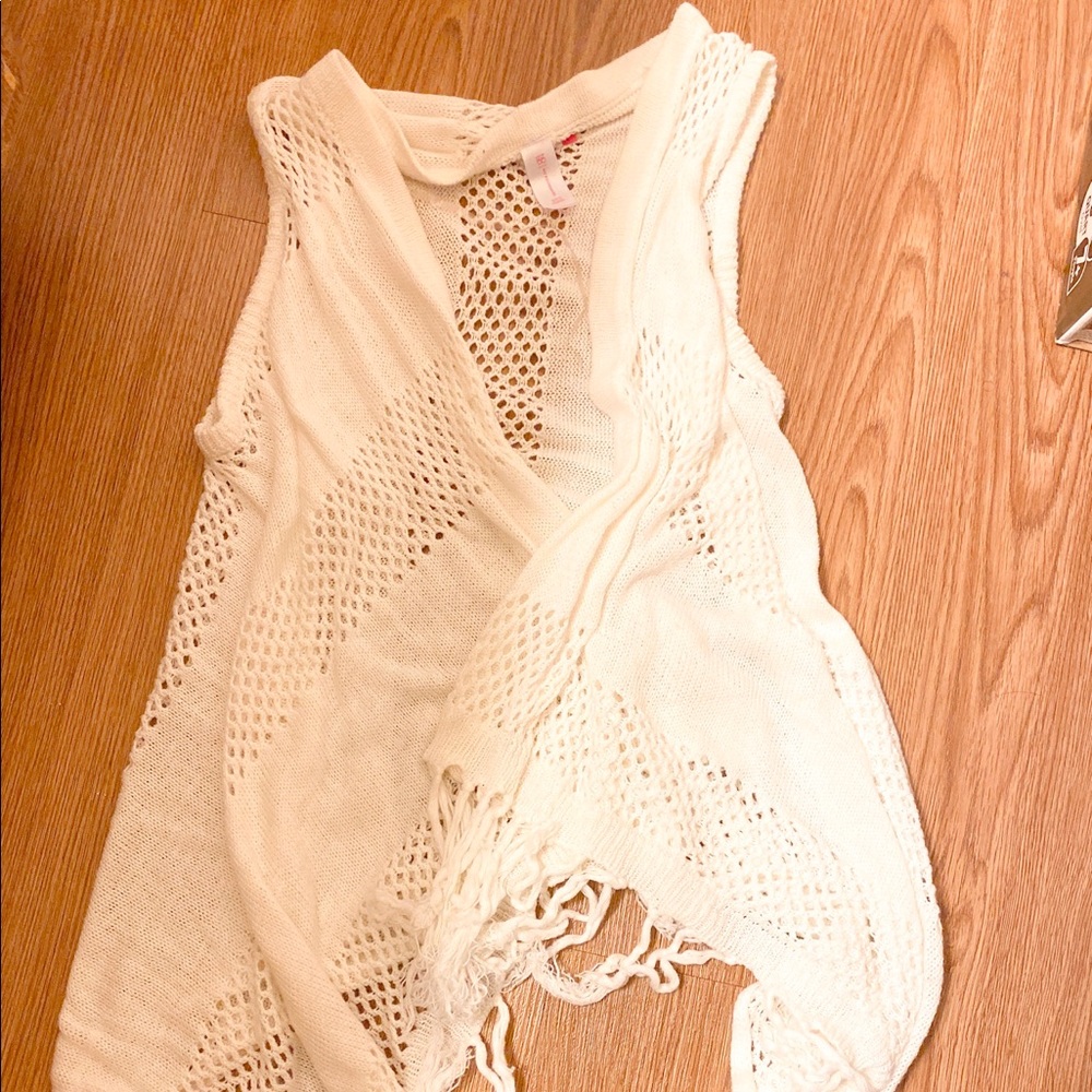 White cover